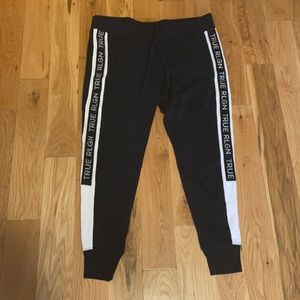 Never worn True Religion sweat pants size XL